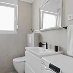 Family Friendly House With A Swimming Pool - 23021 Holiday home *