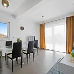 Family Friendly House With A Swimming Pool - 23021 Holiday home Vodice