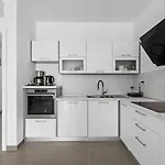 Semesterbostad Family Friendly House With A Swimming Pool - 23021 Vodice