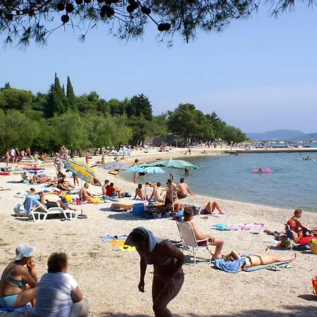 Family Friendly House With A Swimming Pool - 23021 Vikendica Vodice