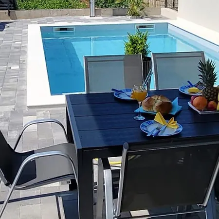 Nyaraló Family Friendly House With A Swimming Pool - 23021 Vodice