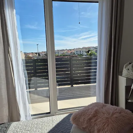 Family Friendly House With A Swimming Pool - 23021 Vodice